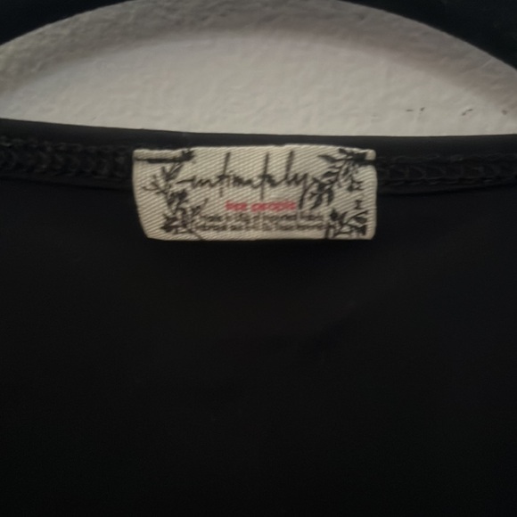 Free people - Picture 2 of 2